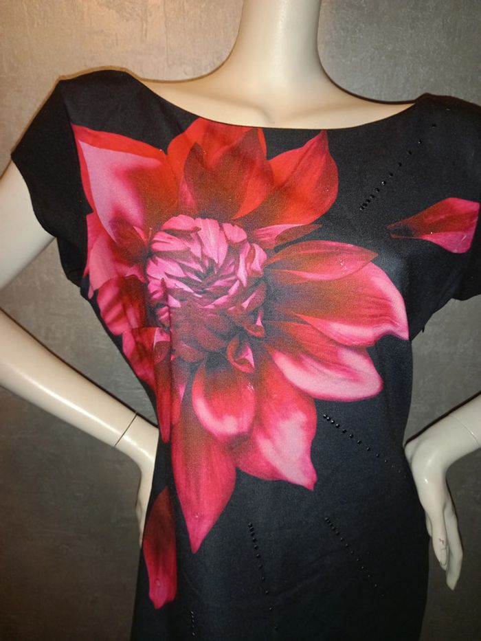robe noire fleur rouge desigual taille 42 - photo numéro 4