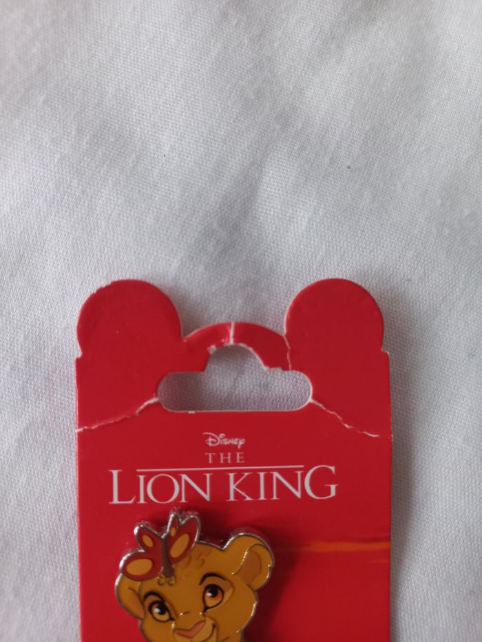 Pin's Le Roi Lion Disneyland Paris - photo numéro 3