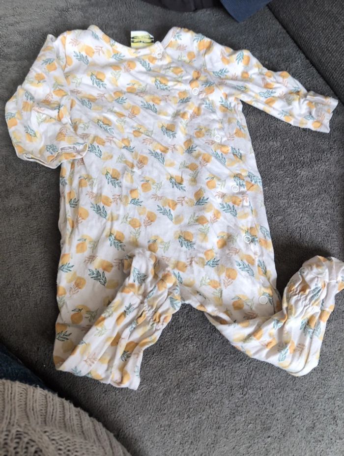 Pyjama leger 9 mois