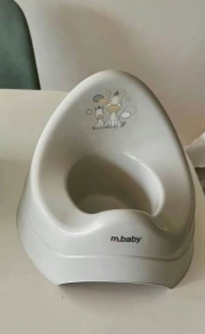 Pot de toilette