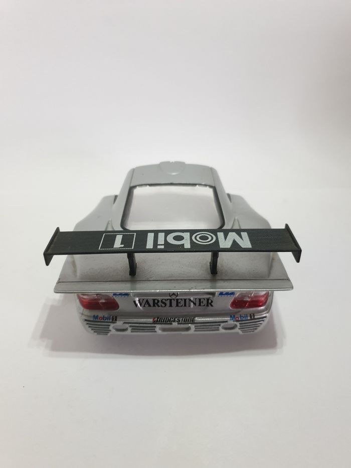 Maisto Mercedes-Benz CLK GTR D2 Privat #2 1/18 - GT Racing Warsteiner🏁 (pour pièces) - photo numéro 7