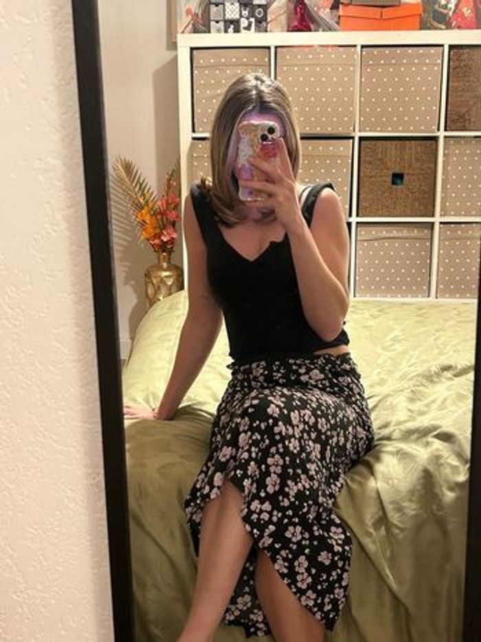 Jupe longue à fleurs new look noir et violet 🌸 - photo numéro 1