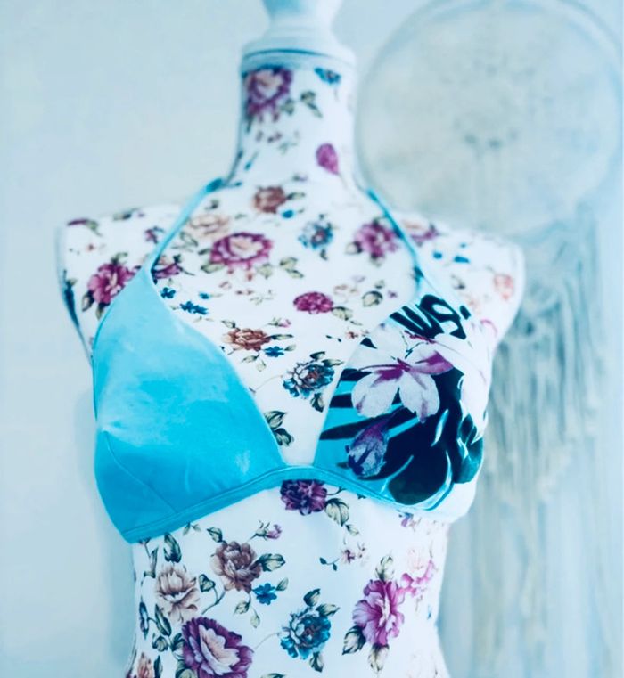 👙 Haut de maillot de bain triangle – Turquoise fleuri 🌸 - photo numéro 2
