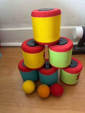 Jeu de chamboule de tout