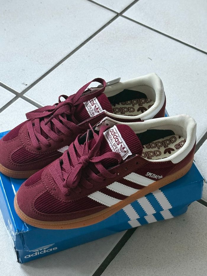 Adidas spezial