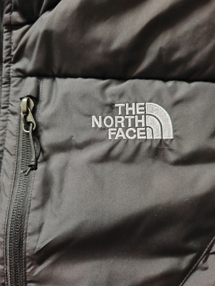 Veste à capuche noir the north face taille s neuve - photo numéro 3