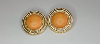 Clips d'oreilles orange