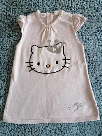 Robe pull fin Hello Kitty taille 6-9 mois