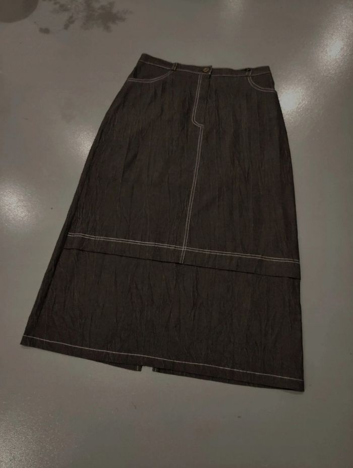 Jupe mi-longue en jean gris foncé
