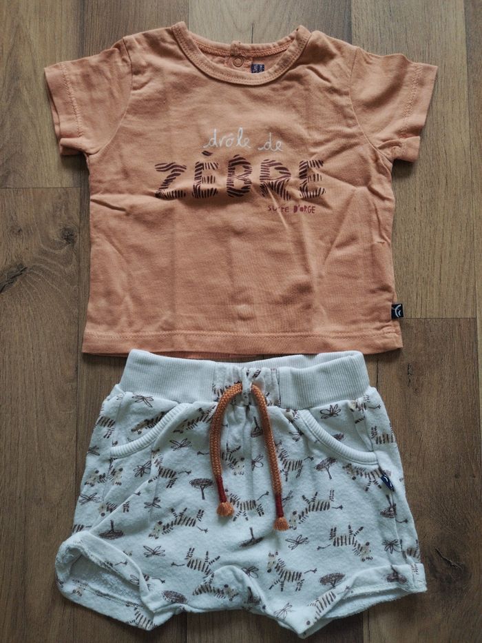 Ensemble tee shirt et short