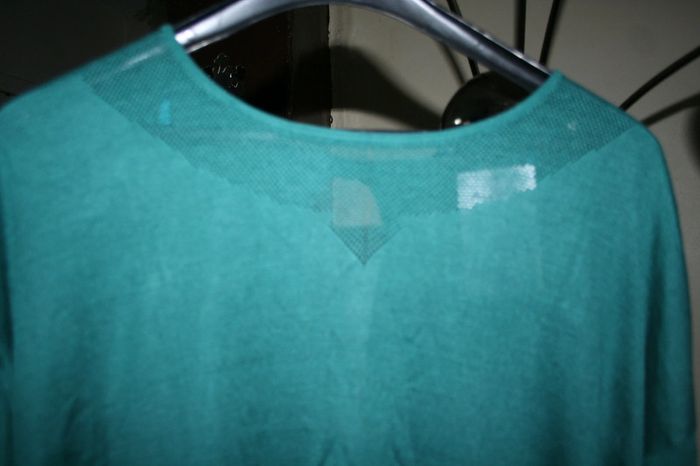 🌸 Pull bleu canard en soie avec décollecté dos Taille 40 " Maison 1 2 3 Paris " Neuf - photo numéro 3