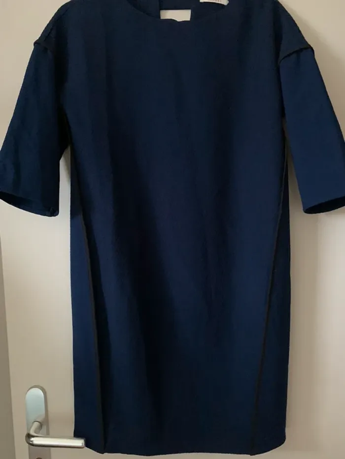 Robe bleu marine - photo numéro 7