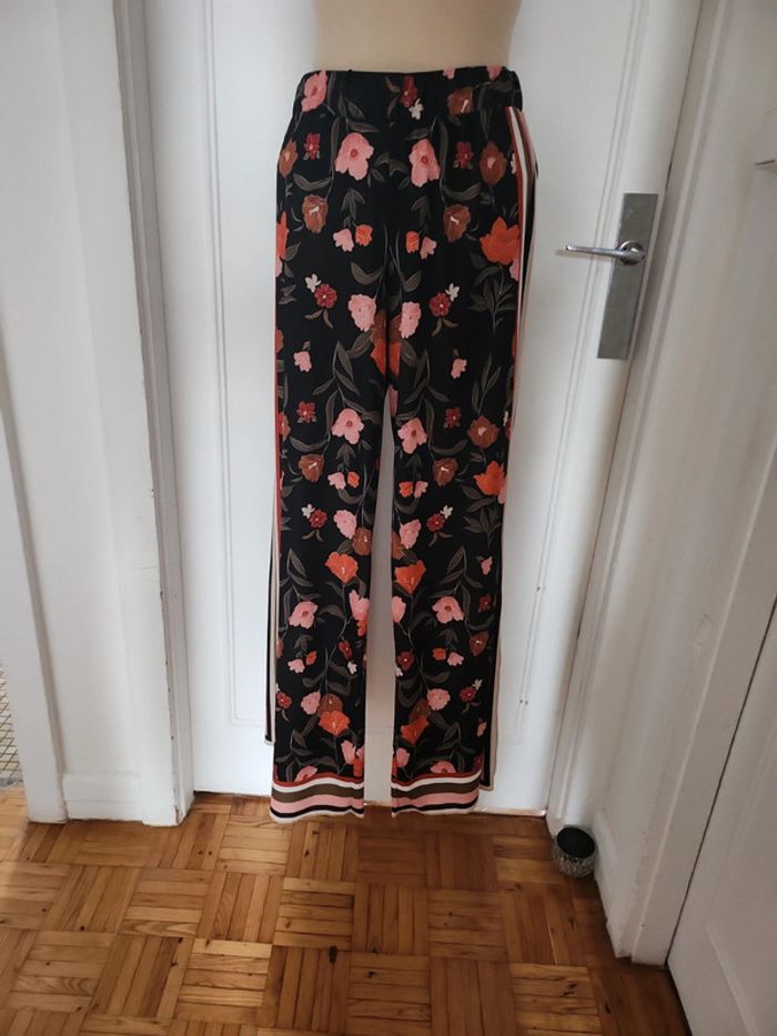 Pantalon large Zara - photo numéro 2