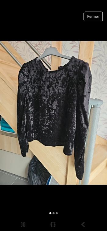 Jolie haut velours neuf