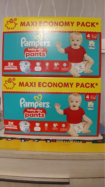 Lot couche Pampers pants T4
