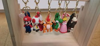 Superb porte clé figurine univers Nintendo