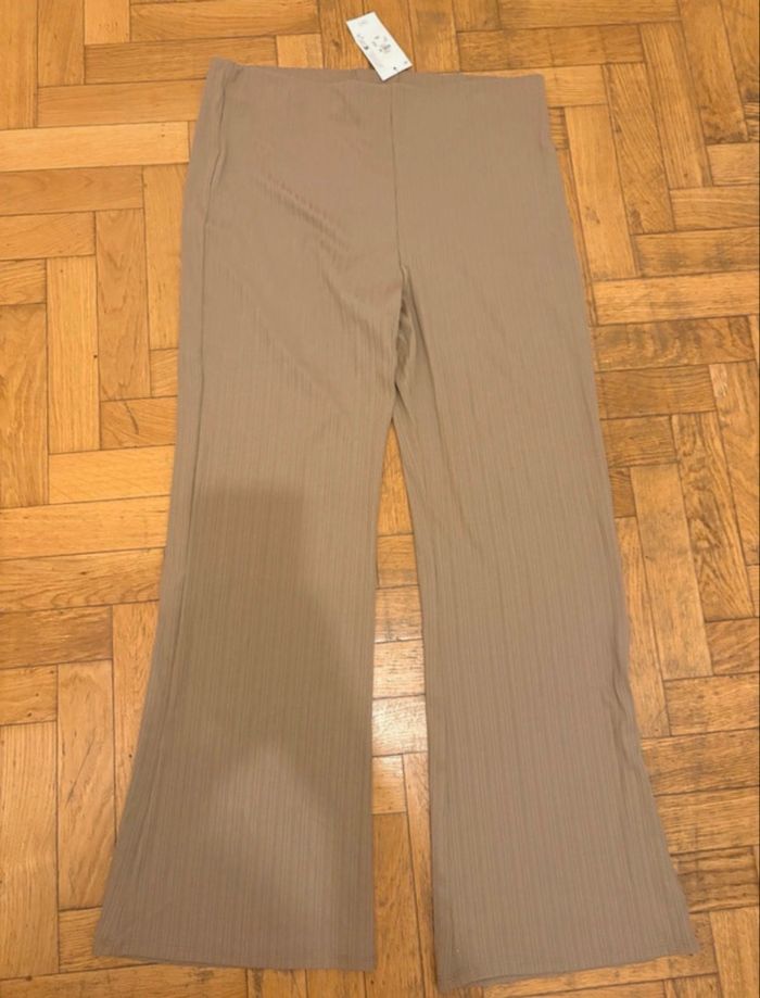 Pantalon large - photo numéro 1
