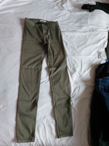 Pantalon Naf naf en 36.