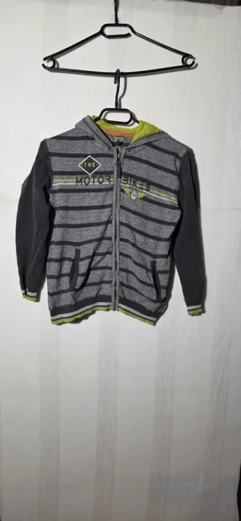 Gilet zippé 10ans 140cm