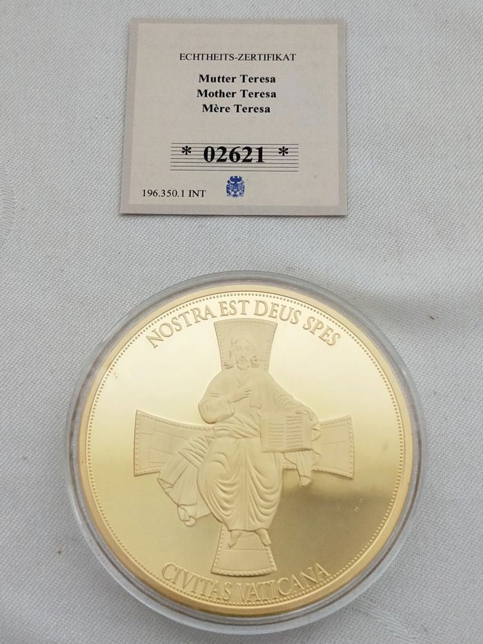 Médaille double face Mère Teresa / Dieu NEUF - photo numéro 3
