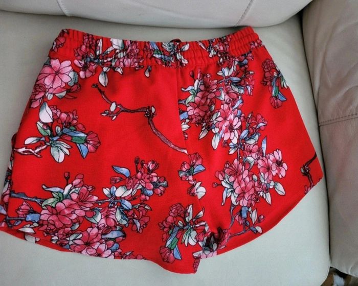Short rouge - photo numéro 2