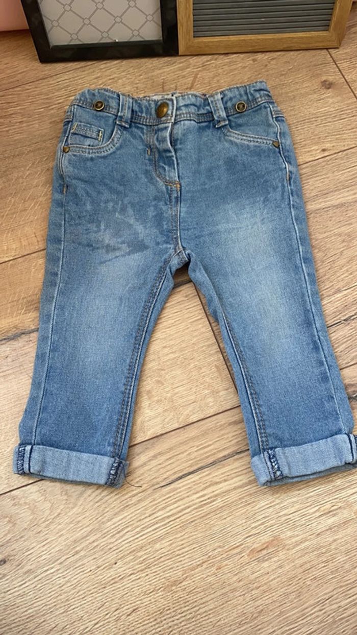 Jean 6 mois fleurie intérieur - photo numéro 2