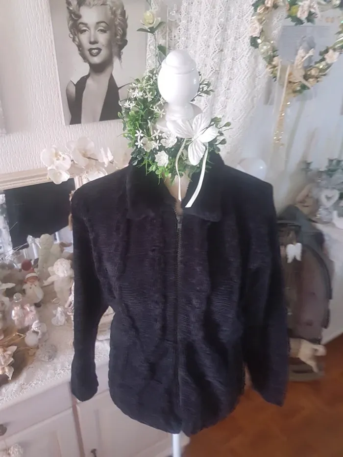 Gilet noir col fausse fourrure La Chem Collection T2