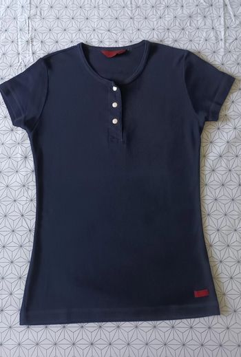 T-shirt avec pressions à l'avant