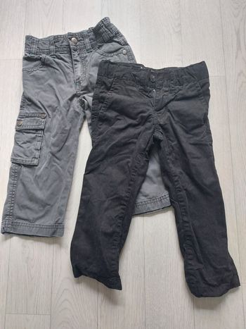 Lot 2 pantalons 23m