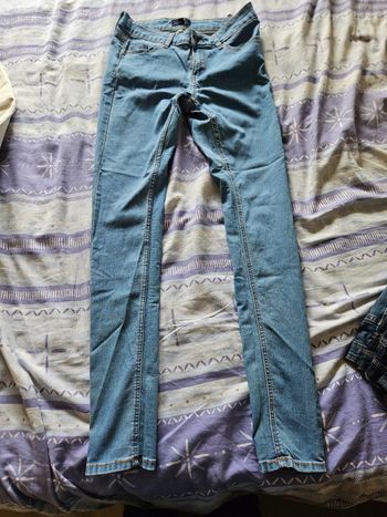 Pantalon bleu ciel kiabi