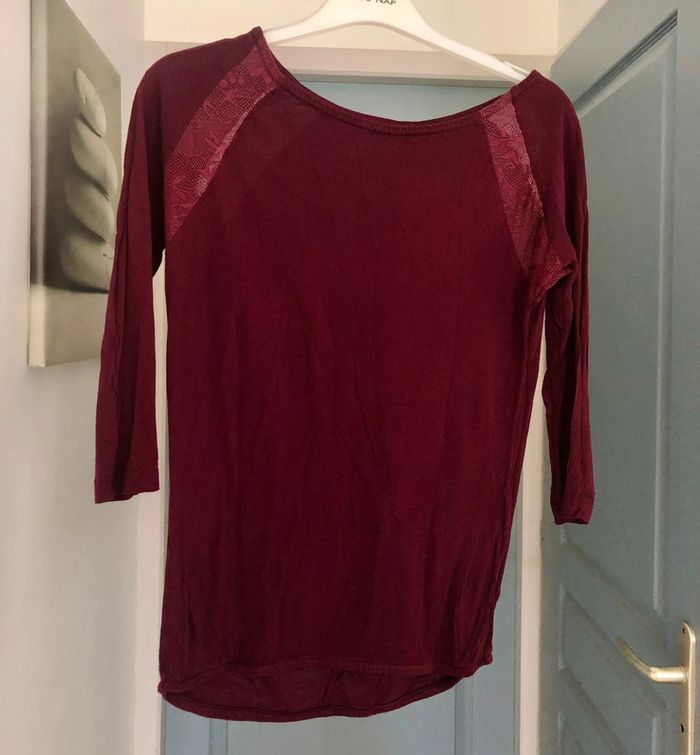 Haut dentelle neuf bordeaux Only Taille XS