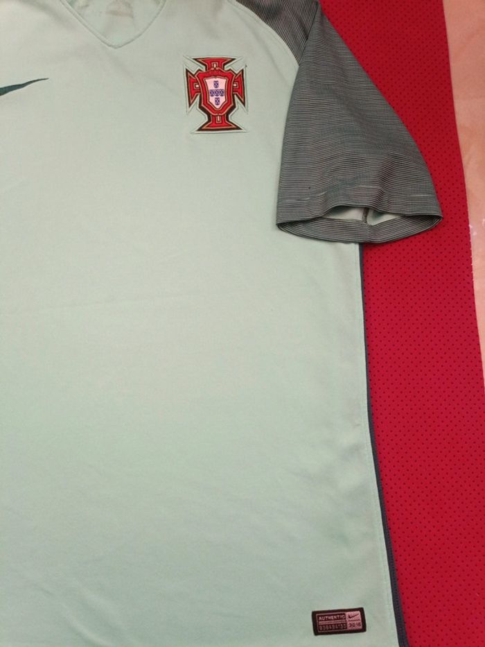 Maillot de foot Portugal, Nike Authentique Officiel taille Adulte M - photo numéro 2