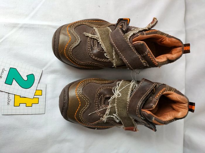 Chaussures taille 24 - photo numéro 2