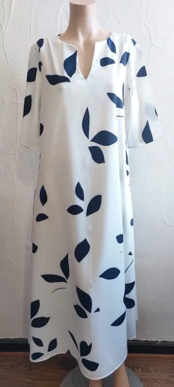 Superbe Robe Taille L - Noracora