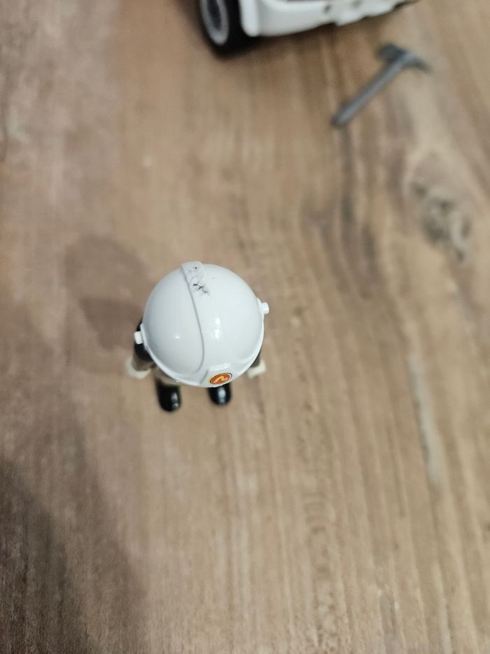 Voiture pompier + personnage Playmobil - photo numéro 3