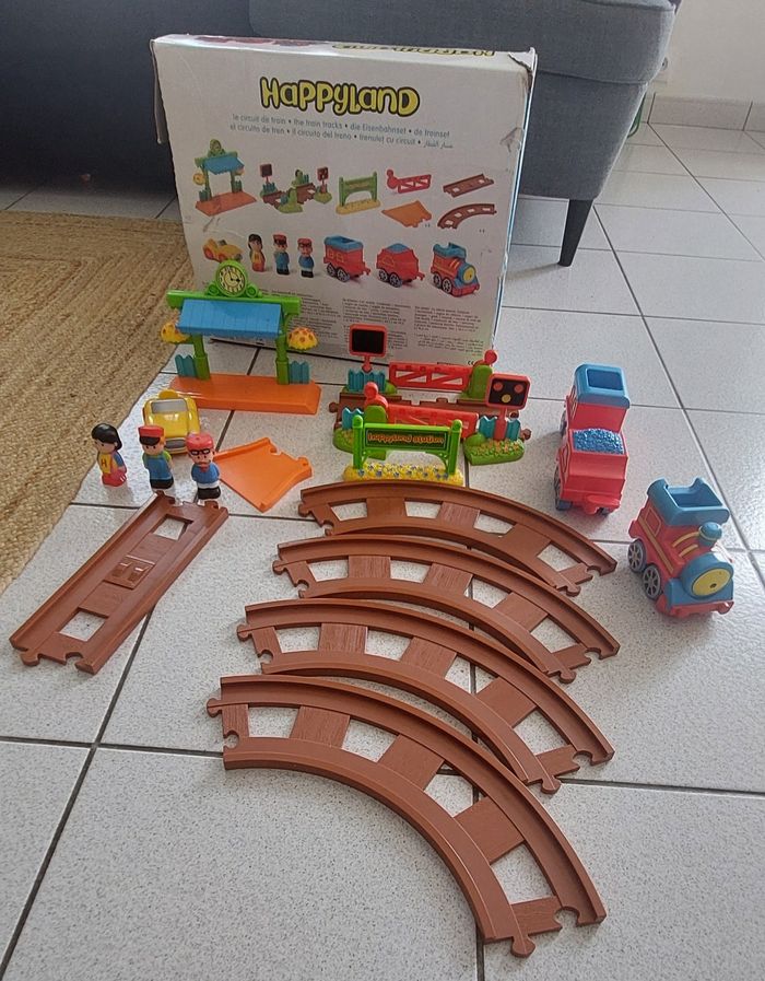 Circuit de train Happyland Oxybul