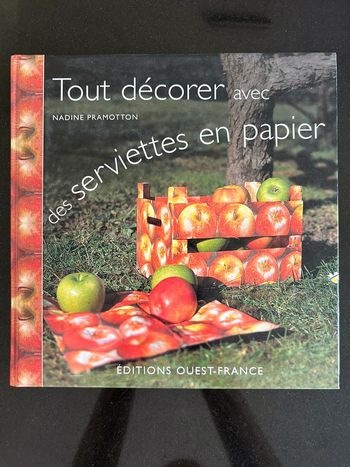 Livre collage des serviettes serviettage
