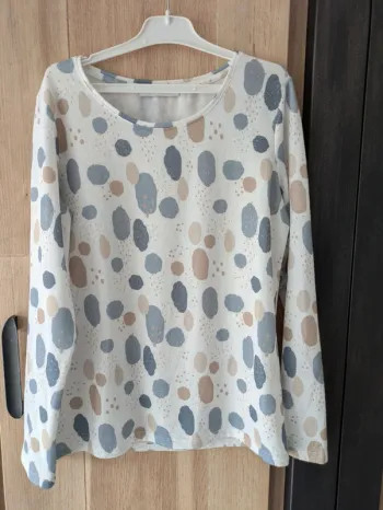 Joli pull Armand Thiery