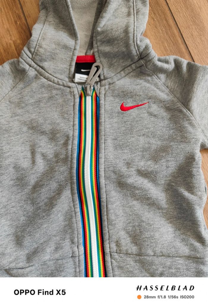 Veste à capuche Nike - photo numéro 2