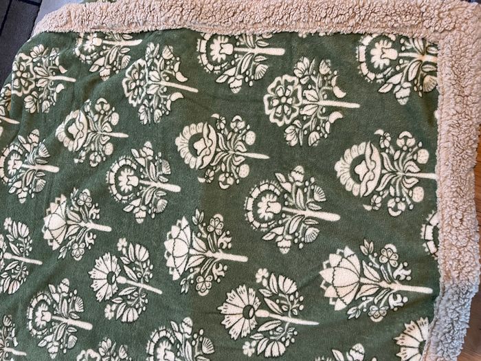 Peluche + plaid assortis - photo numéro 7