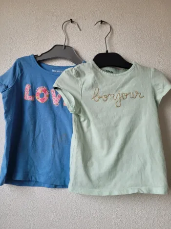 Lot de 2 t shirts 24 mois