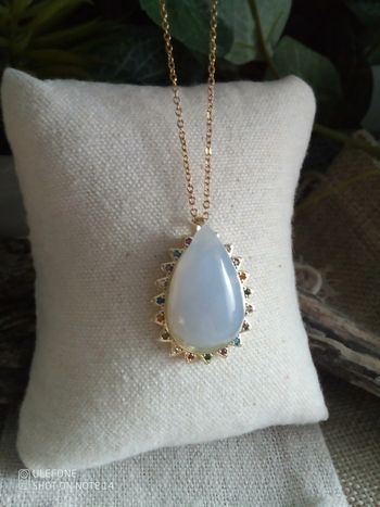 Collier calcédoine bleue pierre naturelle