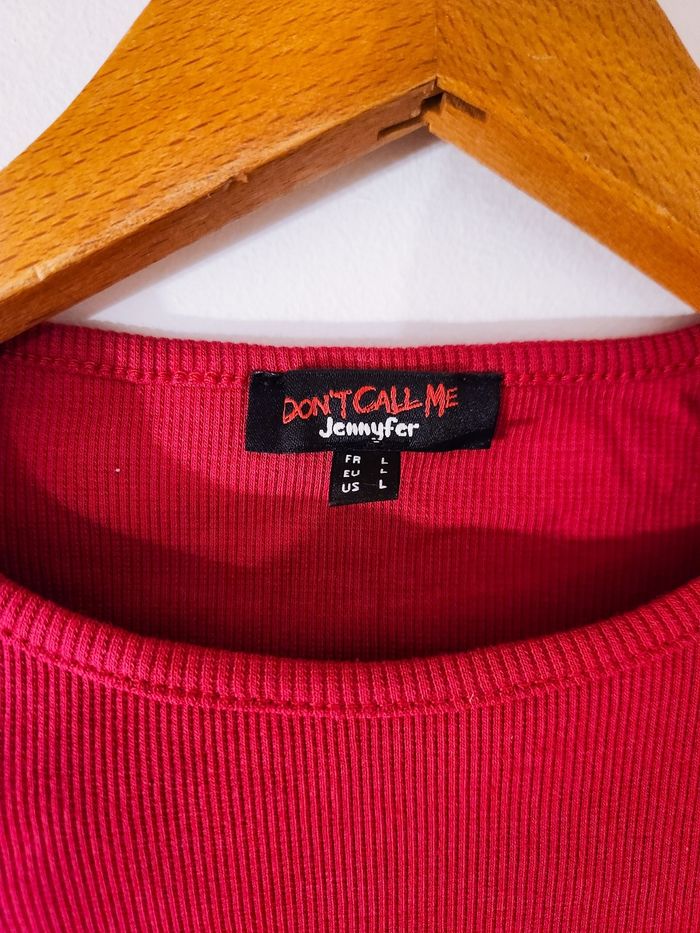 T-shirt haut court neuf - photo numéro 3