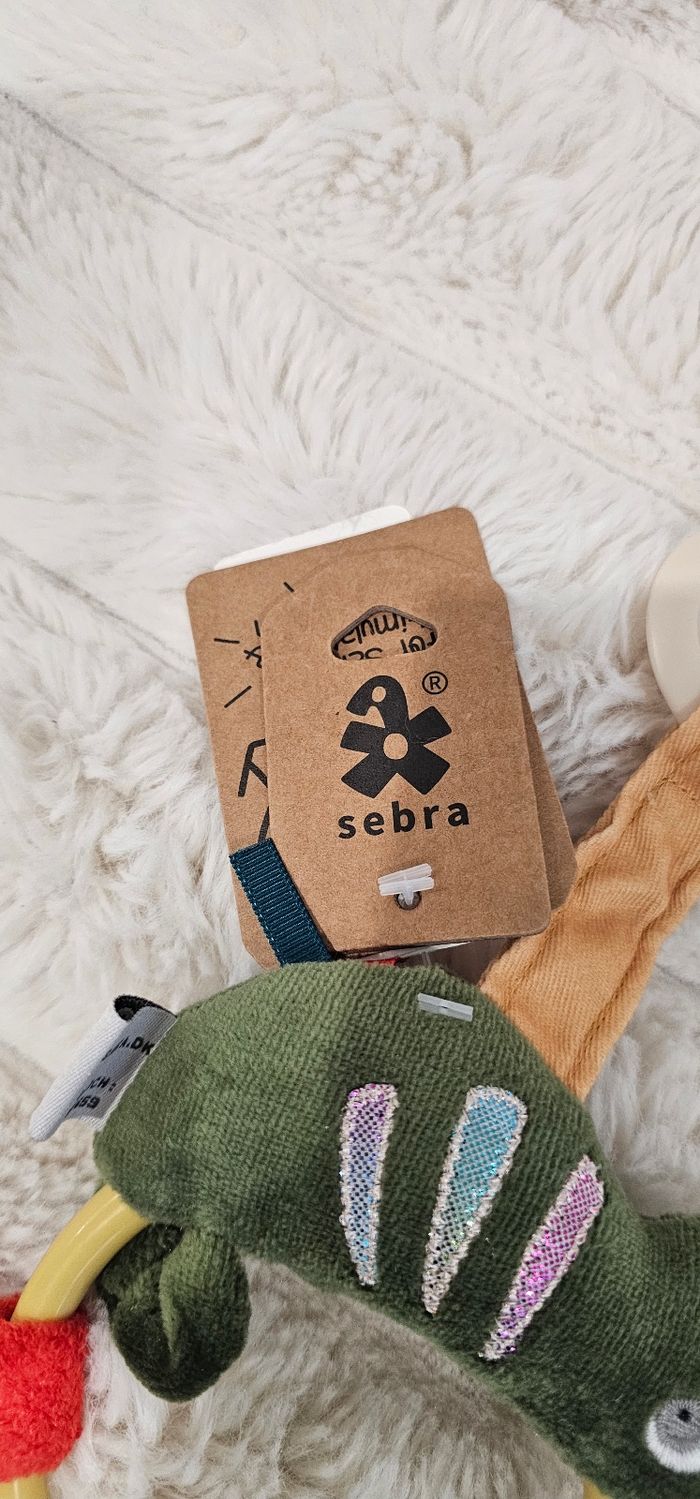 Hochet avec anneau de dentition Caméléon Sebra Neuf - photo numéro 5