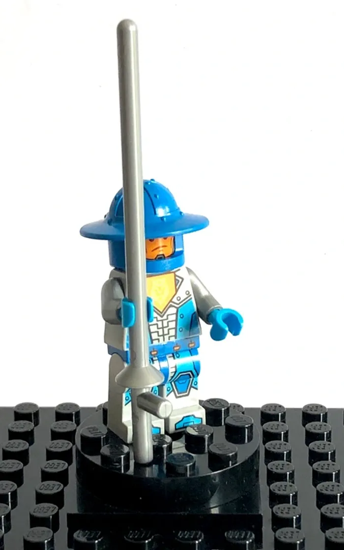 LEGO Nexo Knights - Royal soldier - photo numéro 3