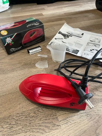 Fer a repasser à vapeur de voyage très bon état