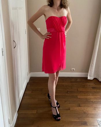 Belle robe fuchsia pour cérémonie