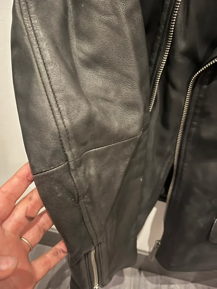 Perfecto veste en cuir homme devred parfait état - photo numéro 3
