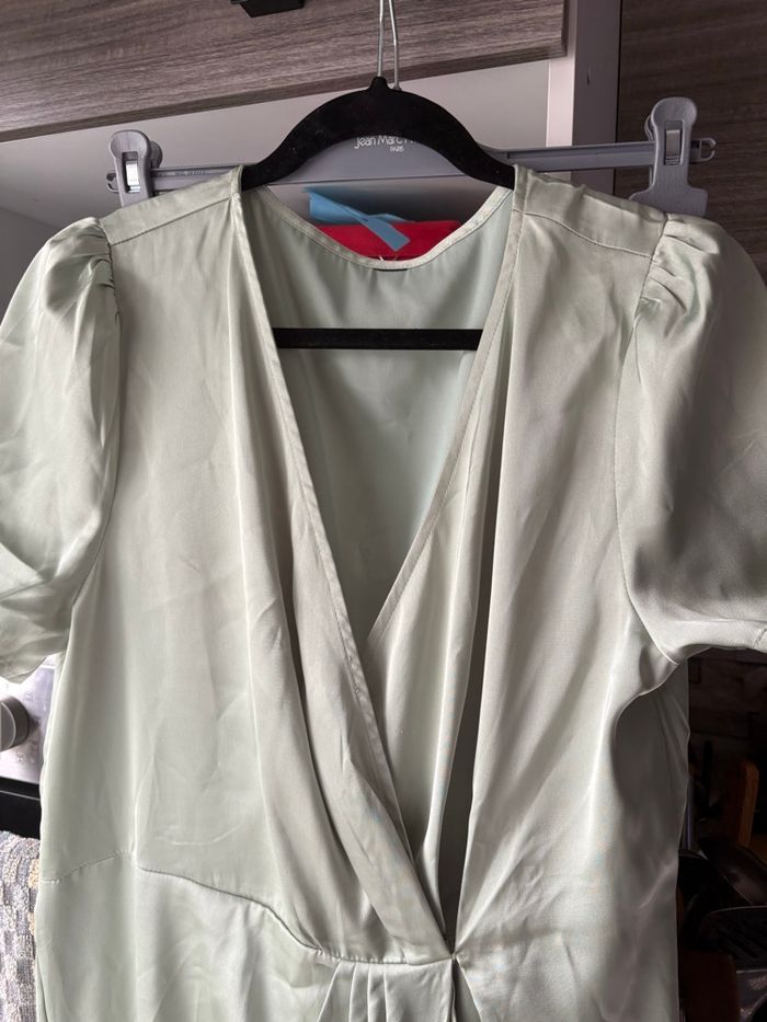 Robe mi longue satinée vert émeraude - photo numéro 2