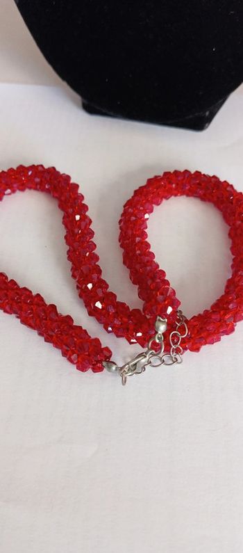 Superbe collier en perles de verre